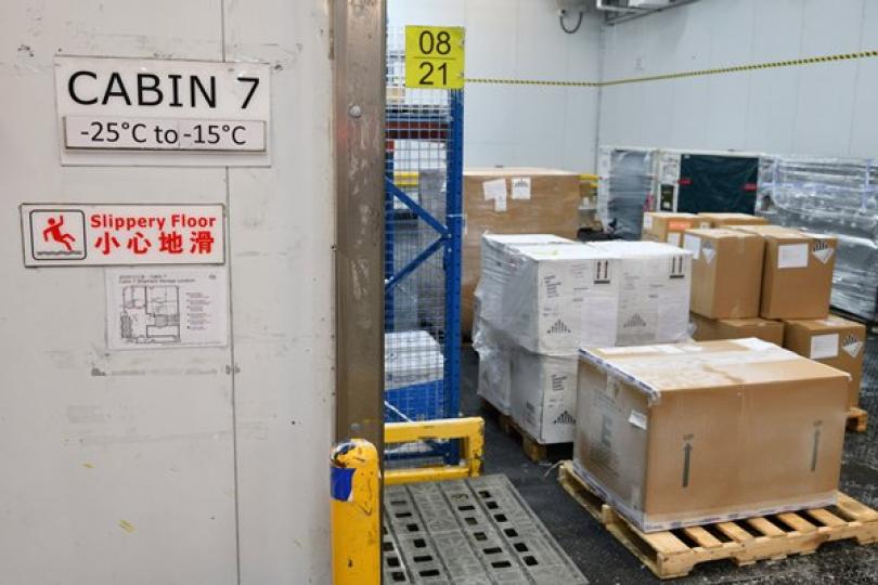 儲存得宜: 貨運站的冷藏庫分為多個不同溫度的區域，配合各類鮮活貨物的存放標準。