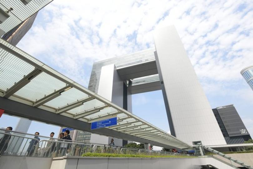 增公僕編制以推行新措施